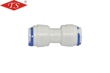 China Colocación rápida del conector del agua del purificador de los accesorios K156 del plástico del circuito de agua blanco rápido recto del Ro proveedor